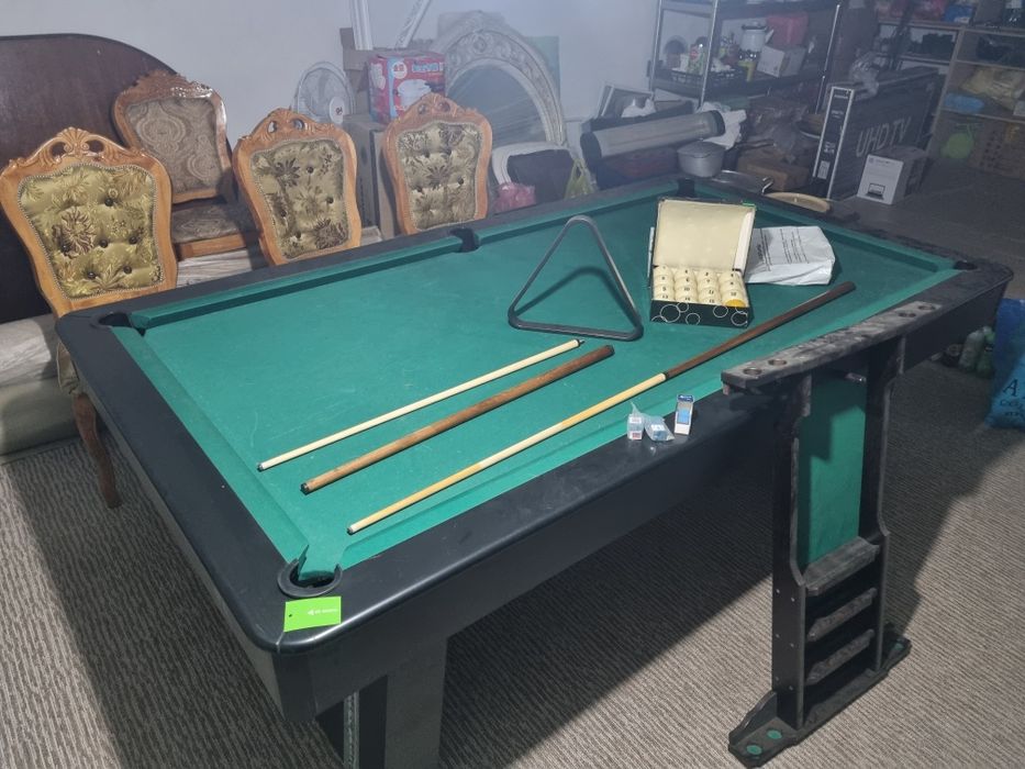 Бильярдный стол продам