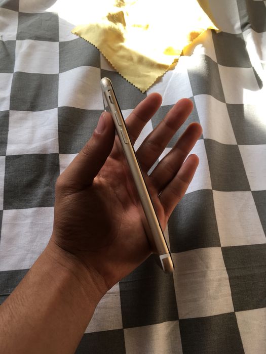 iPhone 7 gold 128 gb