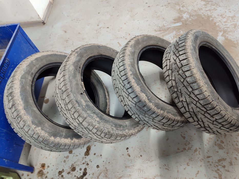 Продам зимние шины