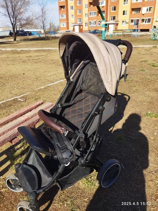 Продам летнюю коляску