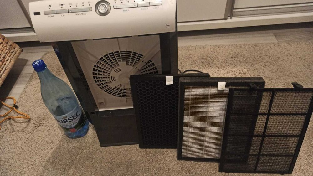 Purificator de aer Camry CR 7960 Filtru HEPA,filtru carbon,ionizare