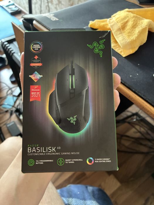 Мышь Razer Basilisk v3 почти новая