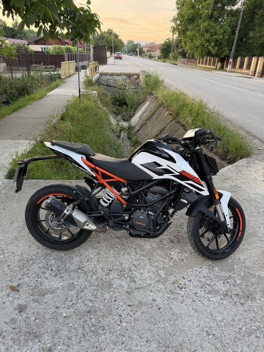 KTM DUKE  125, 2020