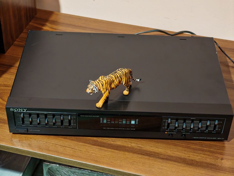 Sony SEQ-411. Egalizator valoros. Date tehnice mari. Preț fix !