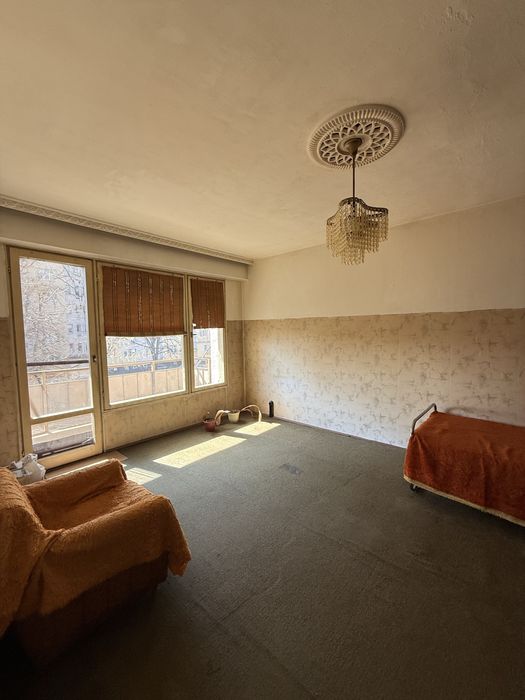 Тристаен апартамент - ПРОДАЖБА