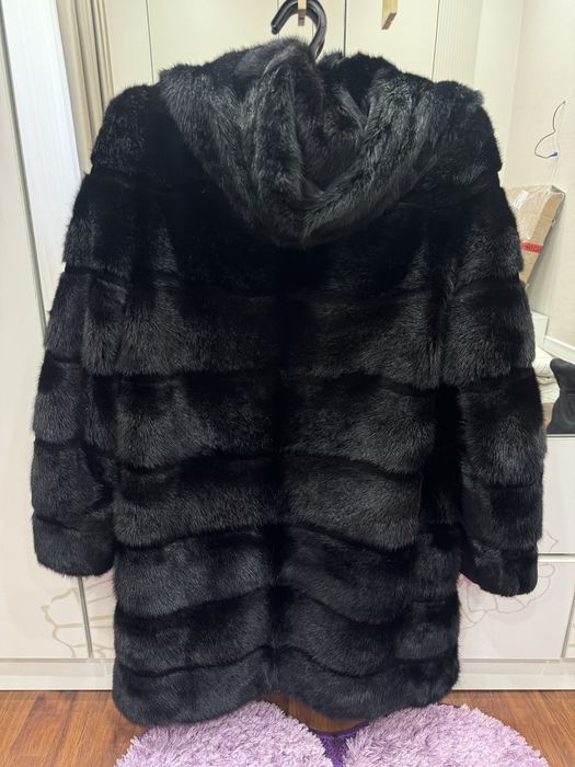 Норковая шуба продается срочно