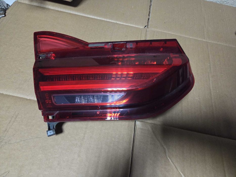 Stop lampa tripla haion portbagaj BMW seria 7 G11 G12 cod 7342968