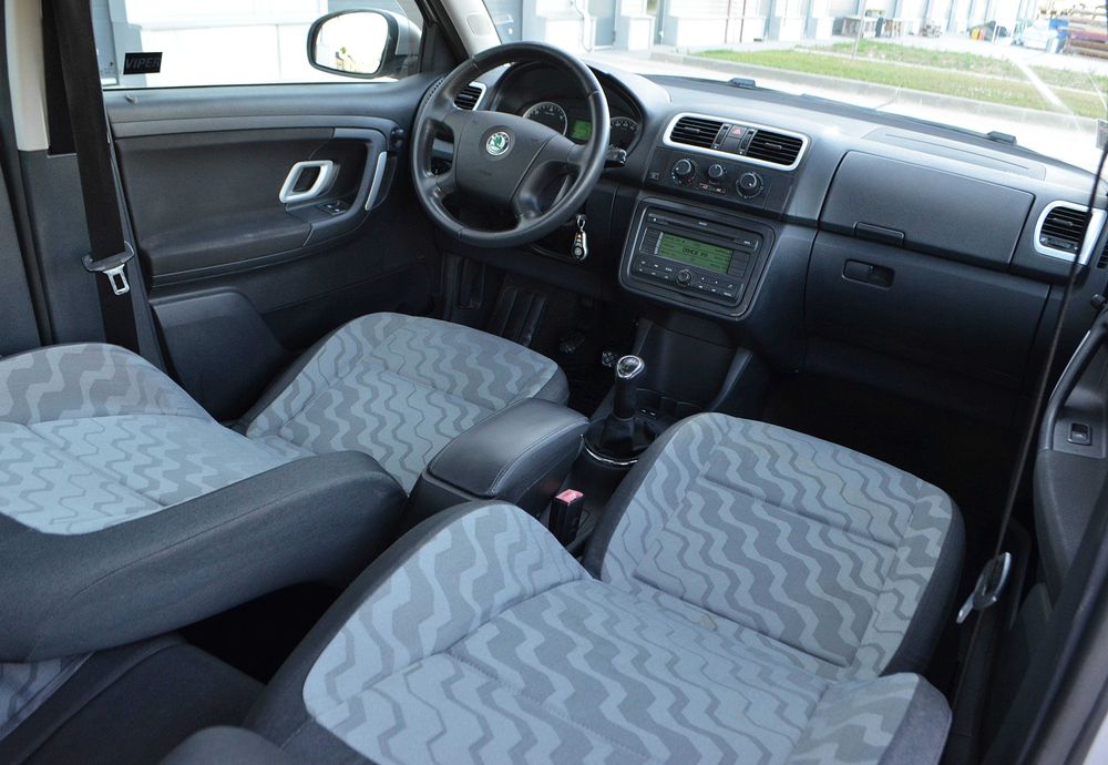 Skoda Fabia 1.4tdi Inmatr. RO 150.000km Fabr. 2008 Climatic Distributie NOUA