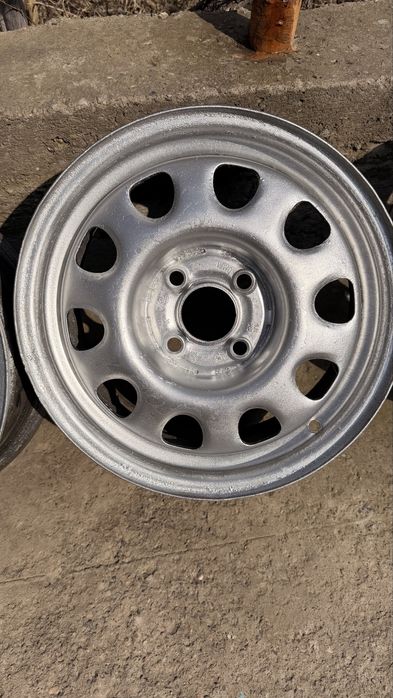 Диски р14 гольф вента пассат подходят