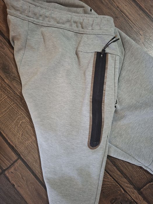 Сиво nike tech fleece долнище