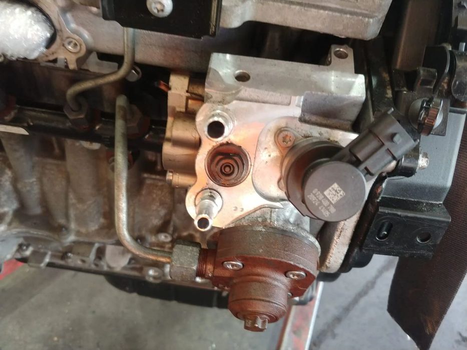pompa inalta kvja 1.4 tdci ford fiesta 6 focus 3  0445010539