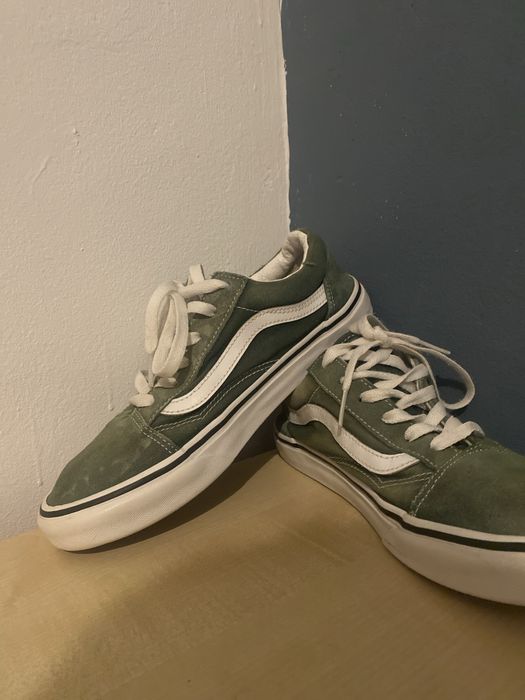 Vând adidasi vans marimea 38.5