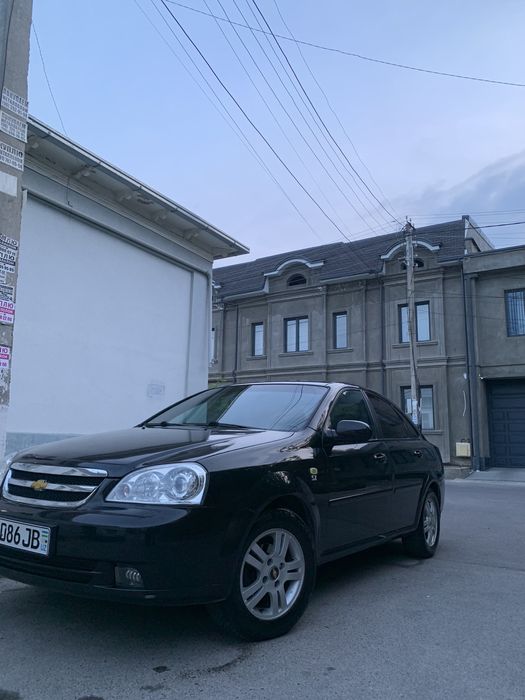 lasetti 2010 1.8 sotiladi holati yaxshi