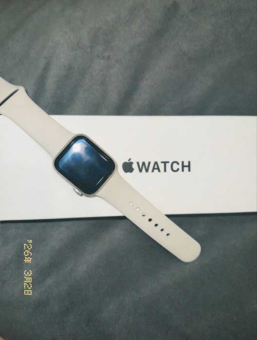 Apple Watch SE 2024
