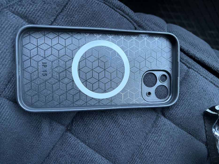 Huse iphone 15.