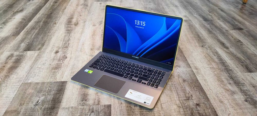 Vând Laptop ASUS VivoBook S15 S530