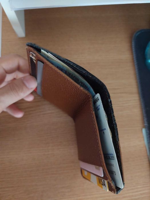 Portofel din piele Garbalia