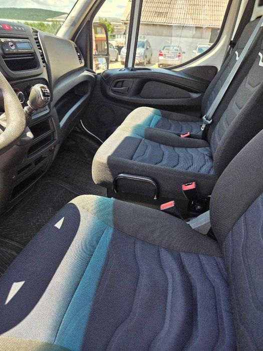 iveco daily an 2021   inmatriculat prelata 5 m lungime axa  spate dubla  impecabil  categ B