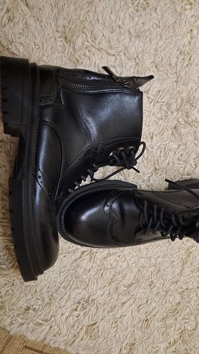 Продам обувь есть новые 38-39