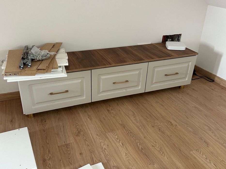 Set dormitor+ comoda Tv