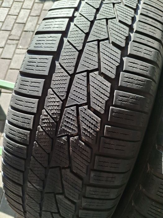 2 Anvelope  de iarnă 225 60 r18 Continental