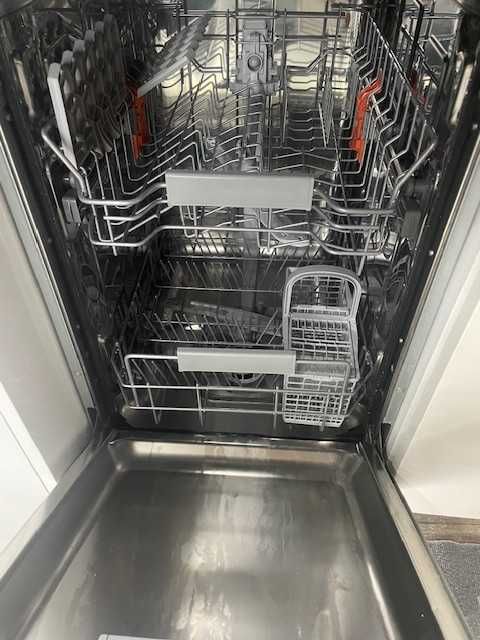 Hotpoint-Ariston-HSIC 3M19 - С ПРОБЛЕМ!!!