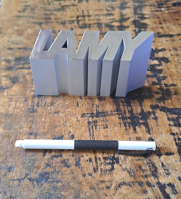 ролер Лами Lamy бял с черен гумен грип модел 377