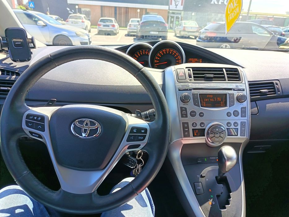 Toyota verso 1.8 benzina