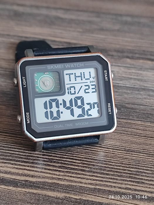 Часы электронные