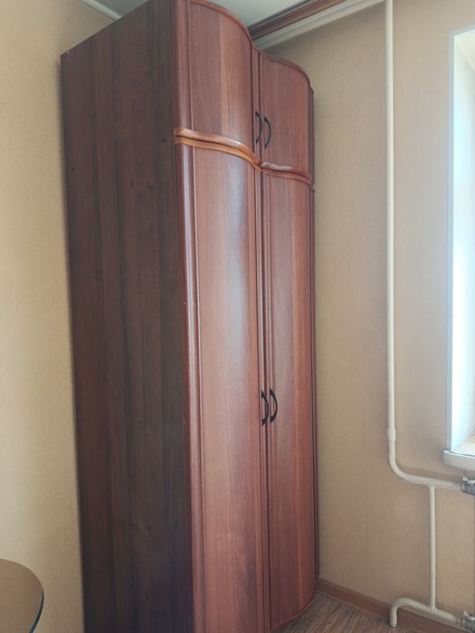 Шкаф плательный, гардероб