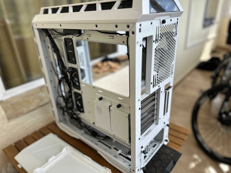 Carcasa Gaming Cooler Master MasterCase H500P Mesh ARGB White