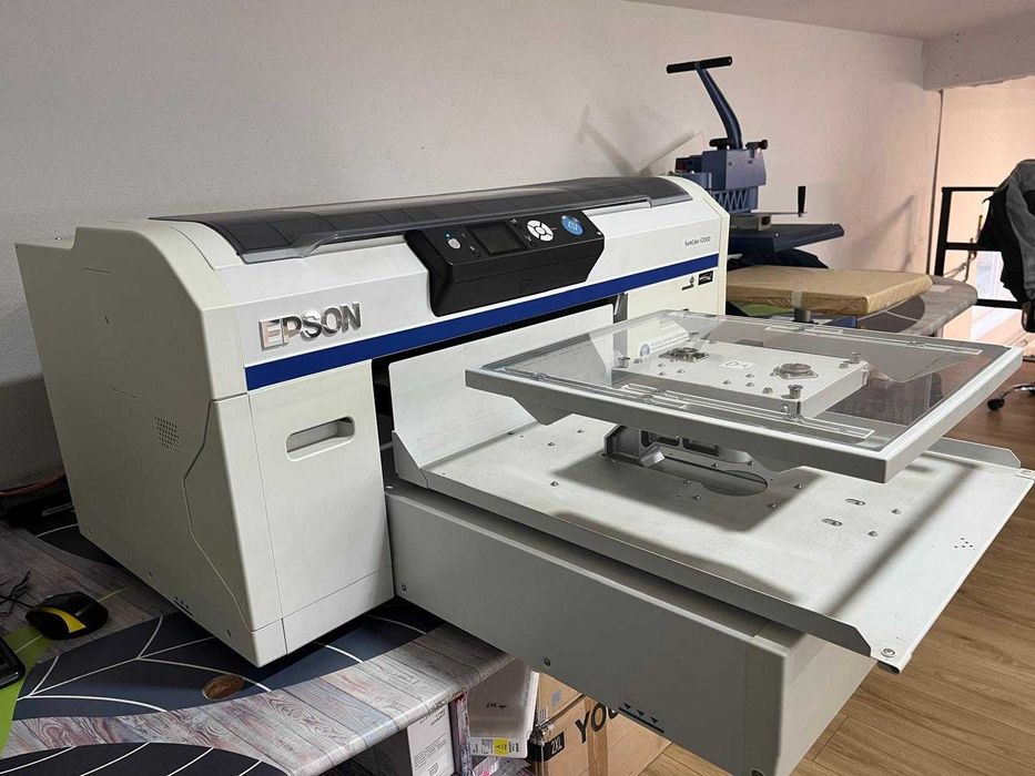 Imprimanta DTG Epson SureColor F2000 de vanzare