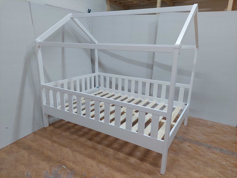 TRANSPORT GRATUIT.Pat tip casuta,cod 413