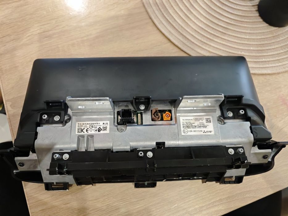 Оригинална навигация за Nissan