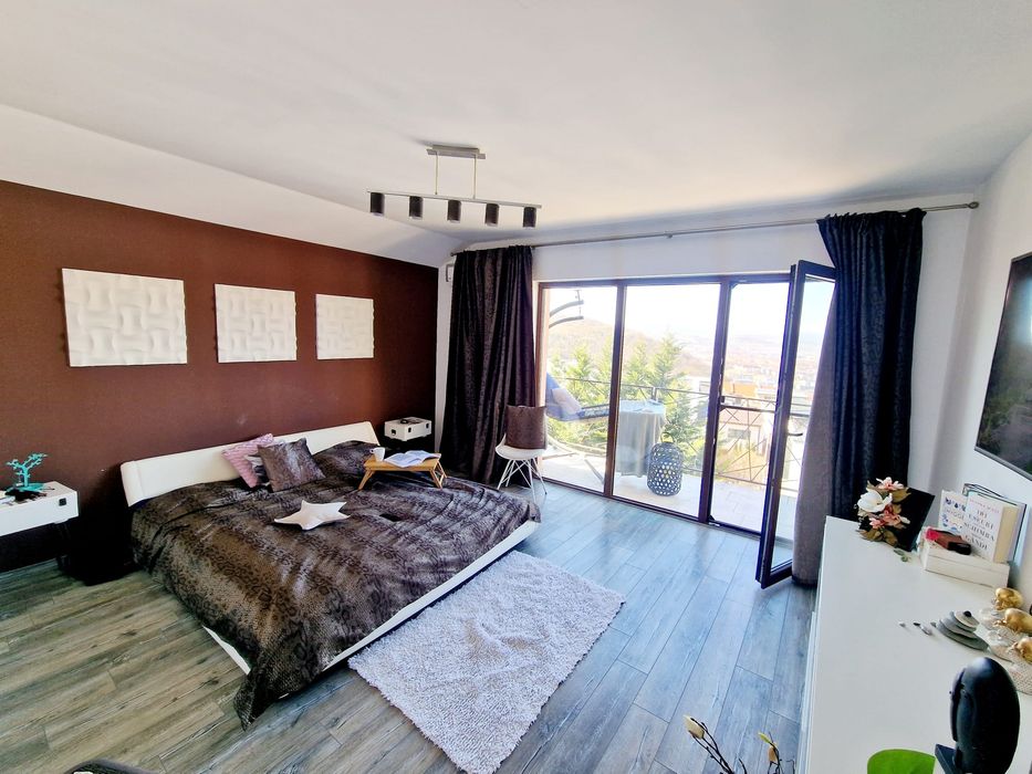 Casa tip Duplex  140mp utili, cu 49 mp Garaj și 320 mp Teren