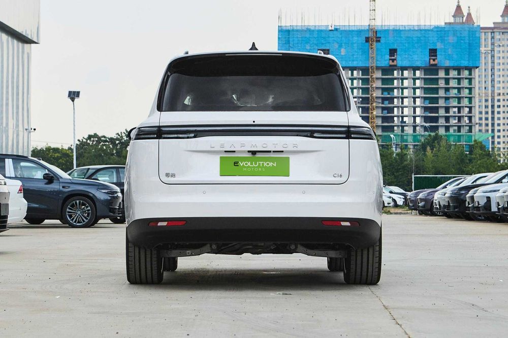 Leapmotor C16 EV 630 LiDAR | Avtosalondan choyxona - sovg'aga!