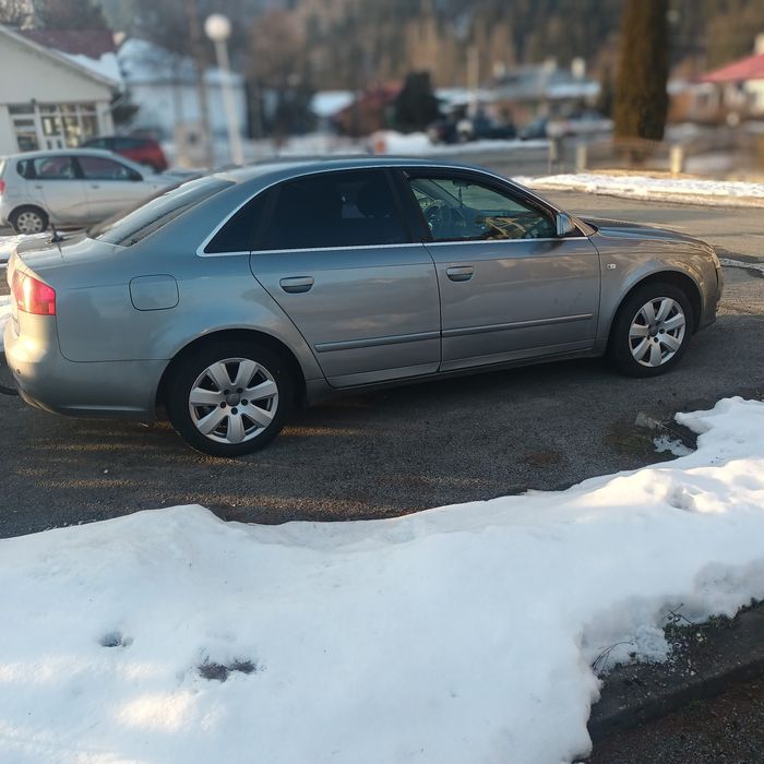 Vând Audi A 4 B 7 TDI