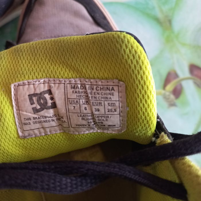 Продам джорданы подростковые