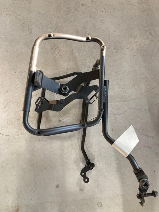 Suporti si side-case GIVI V35