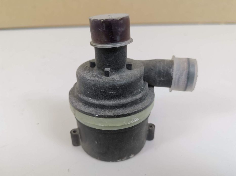 Pompa De Apa Volkswagen VW  Touareg generatia 2 7P 2010 2011 2012 2013