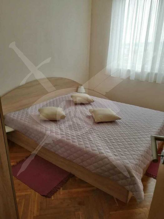 Дава се под наем Тристаен апартамент в Варна, Цветен квартал - 60 кв.м за 500 € - Снимка #4