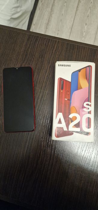 Продам Samsung galaxy A20S.