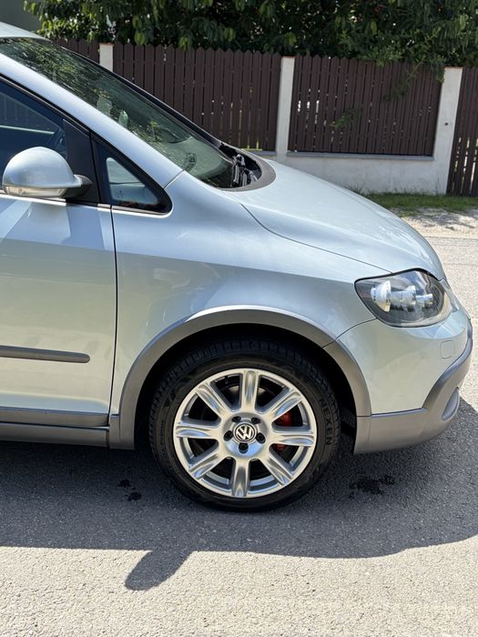 Volkswagen golf plus cross