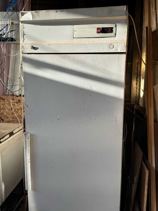 вертикальный морозильник