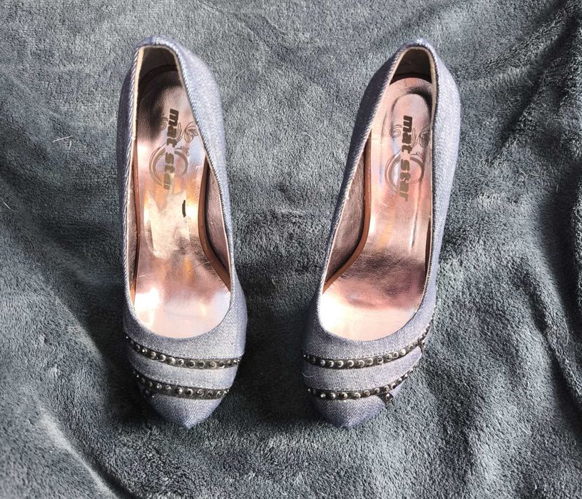 Продавам нови обувки