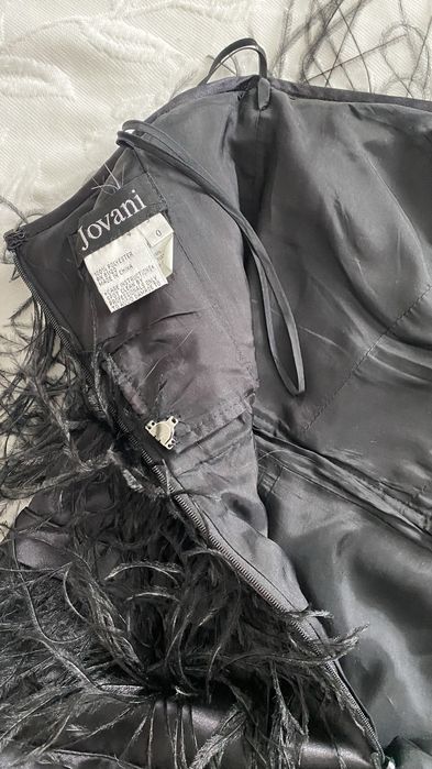 Пролам платье-мини с перьями, б/у