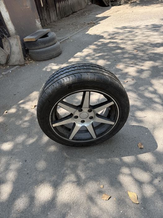 Продам диски и резины балоны r17 235/45