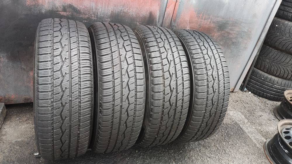 4бр.всесезонни гуми 195/65/15 TOYO Celsius 
6.5/6.6mm
намалена цена 99