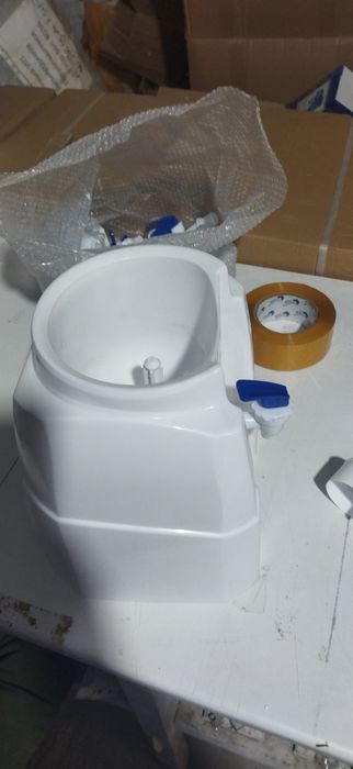 Продам кулер - водораздатчик. Цена 2500 тг..