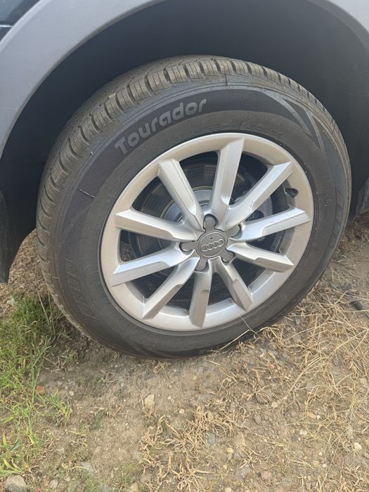 Jante /Roti impecabile Audi Q3  2017 cu anvelope ca  noi All Climate Dot  3624